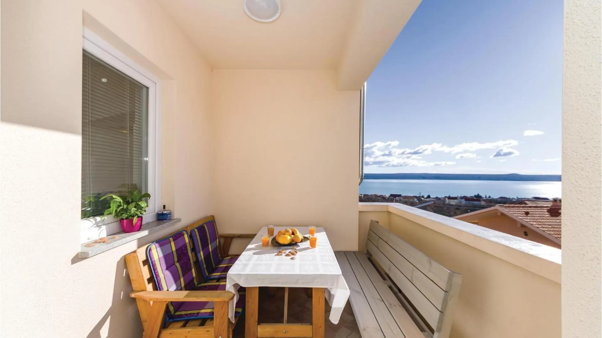 Cozy Apartment In Maslenica With Wifi