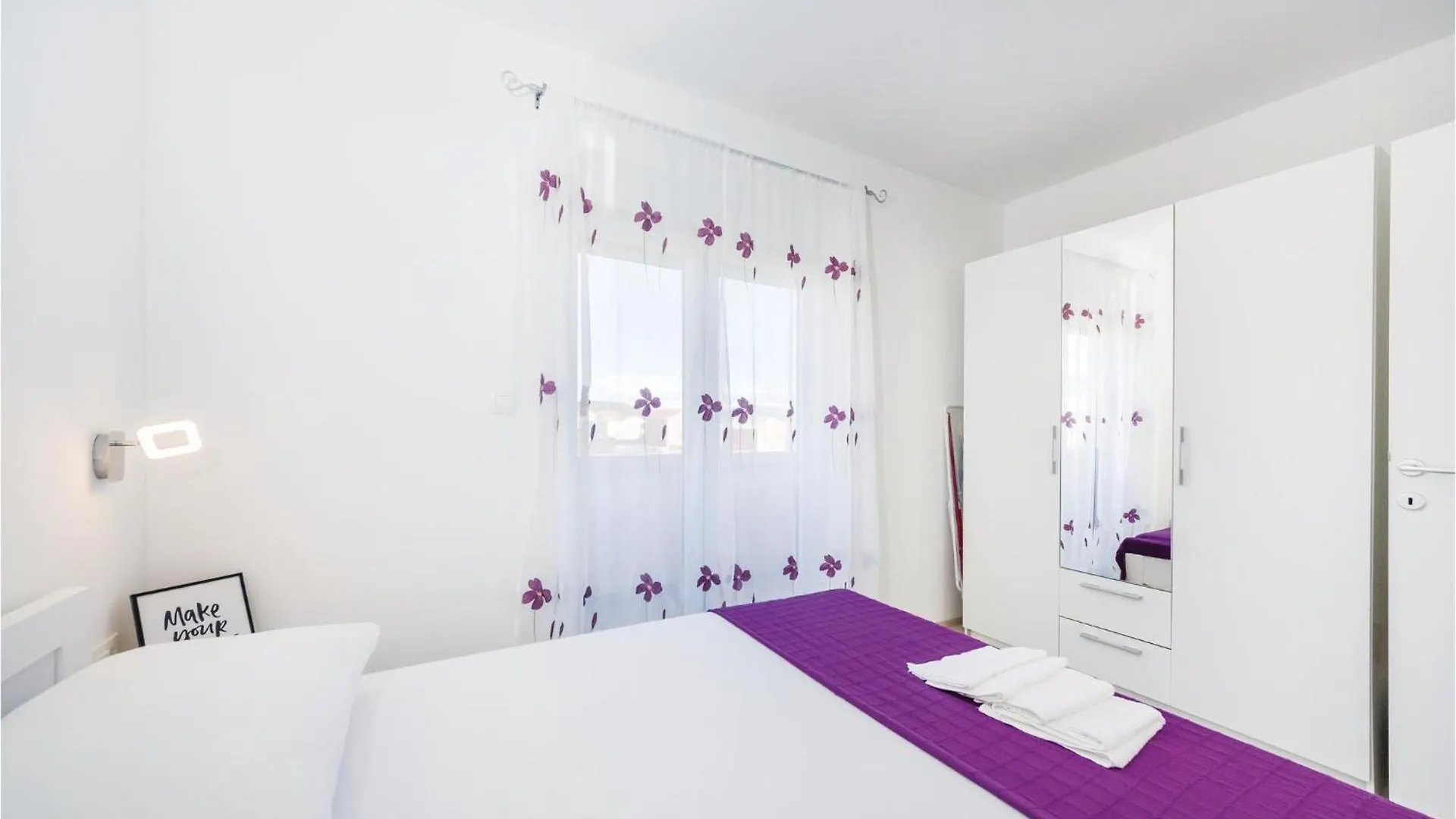 Cozy Apartment In Maslenica With Wifi